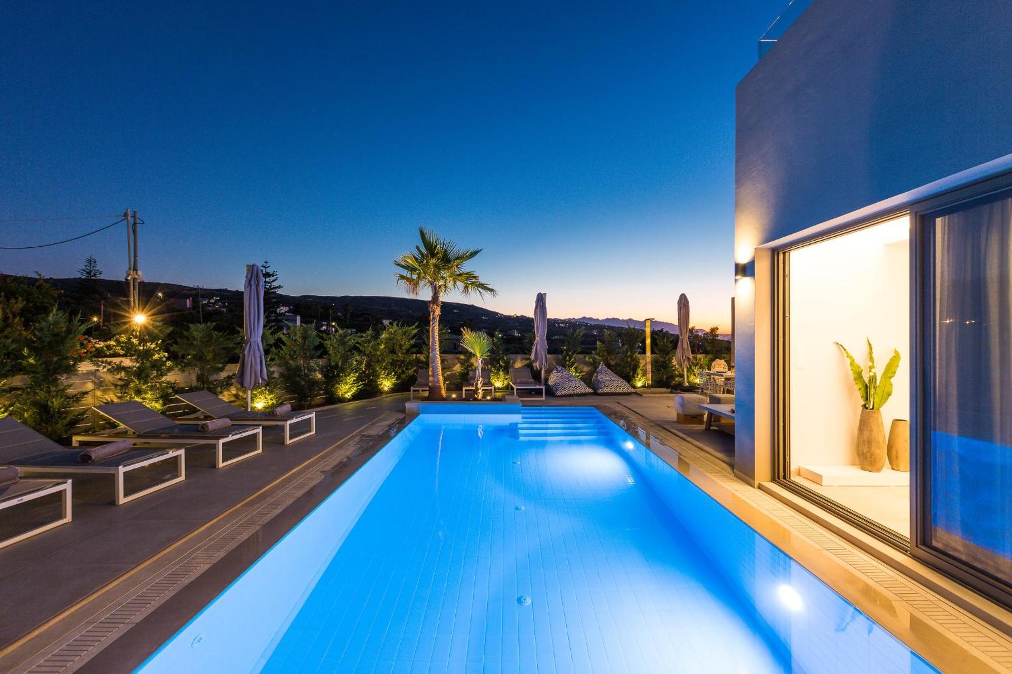 Vasilios Villa, With Pool, Gym & Close To Beach, By Thinkvilla Loutra  Exterior photo