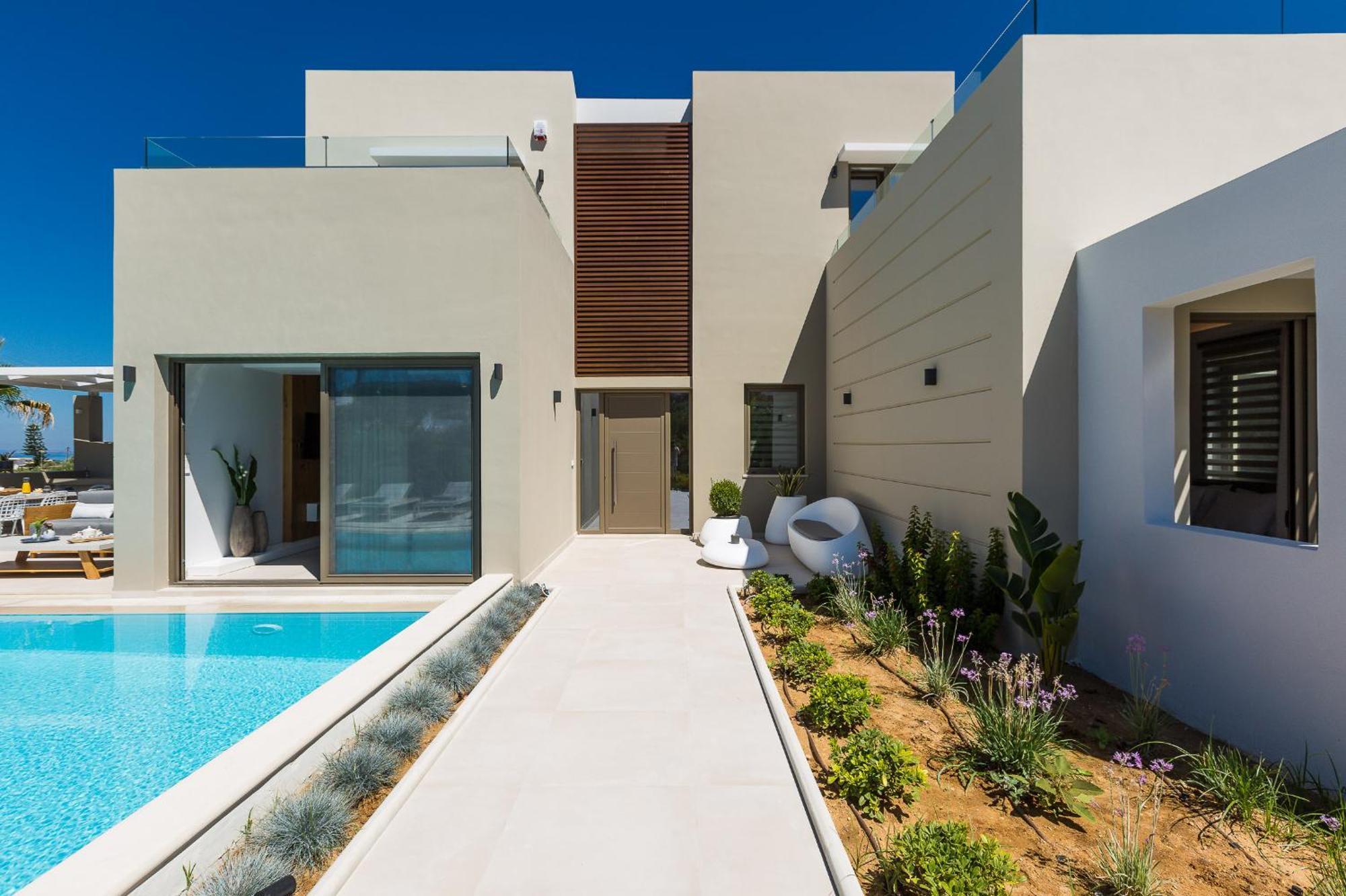 Vasilios Villa, With Pool, Gym & Close To Beach, By Thinkvilla Loutra  Exterior photo