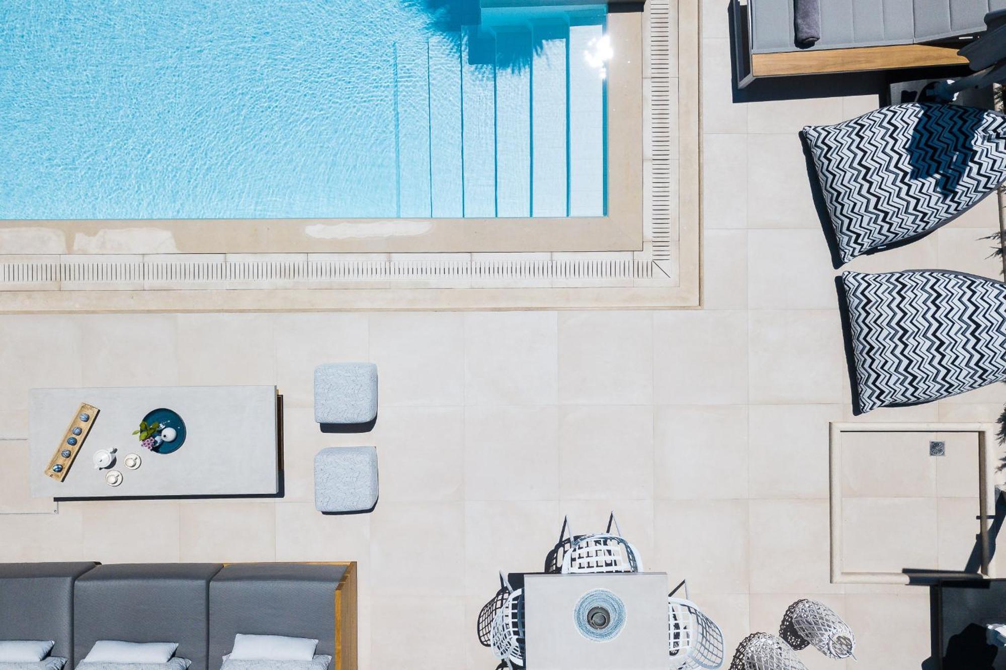 Vasilios Villa, With Pool, Gym & Close To Beach, By Thinkvilla Loutra  Exterior photo