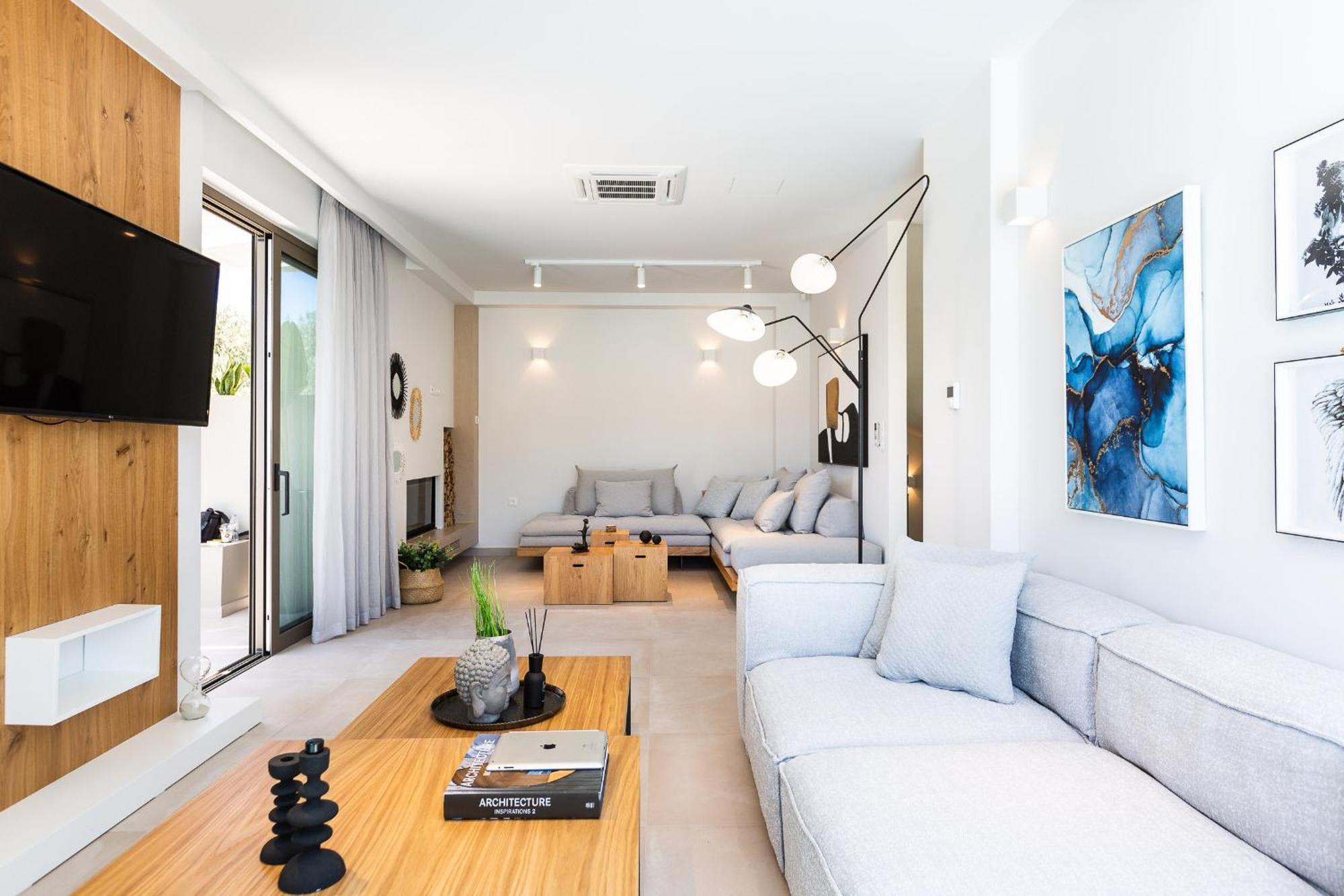 Vasilios Villa, With Pool, Gym & Close To Beach, By Thinkvilla Loutra  Exterior photo